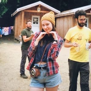 Meet your Posher, Olivia